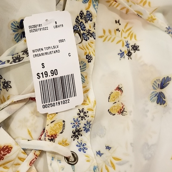 Forever 21 Sheer Boho Floral Crop Top. - Picture 4 of 5